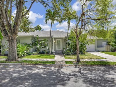 744 New York Street, West Palm Beach, FL, 33401