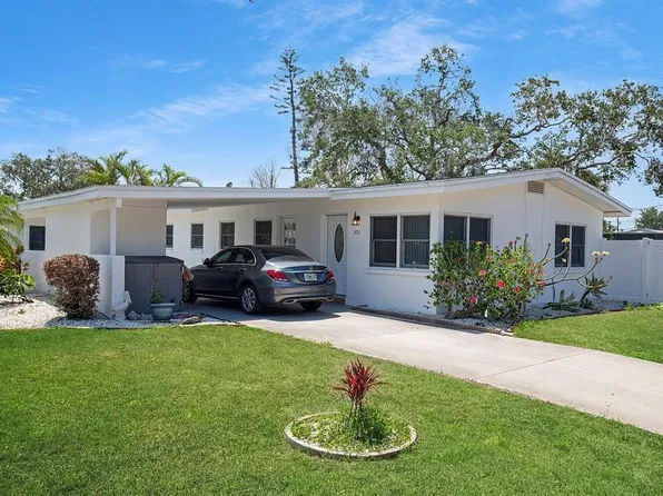 301 41st Ave, Saint Pete Beach, FL 33706