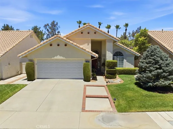 5831 Oakmont Dr, Banning, CA 92220