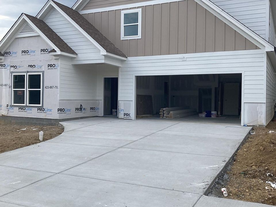 2nd image of 1059 Silverpine Dr