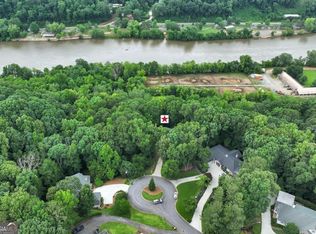 8930 Huntcliff Lake Ct, Sandy Springs, GA 30350