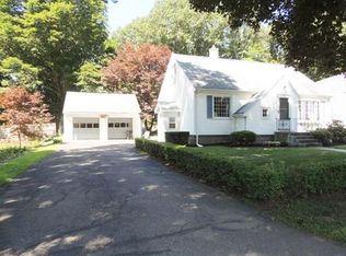 15 Howard St, Wenham, MA 01984