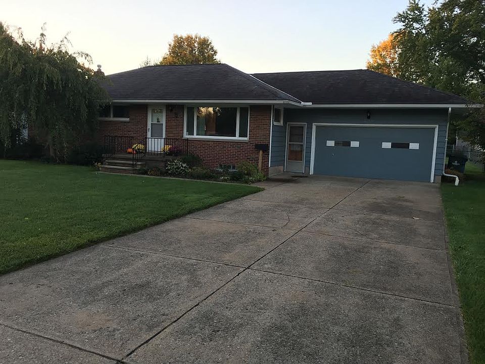 1st image of 682 W Martin Ave