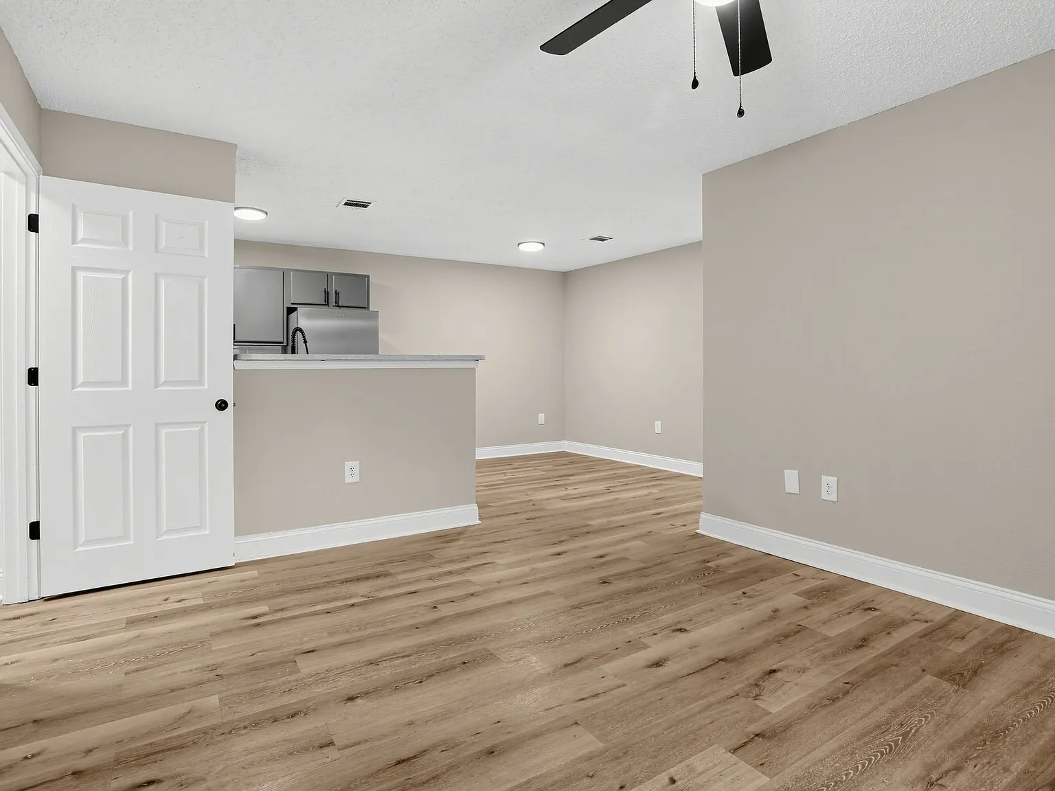 Mill Creek — Photo 2