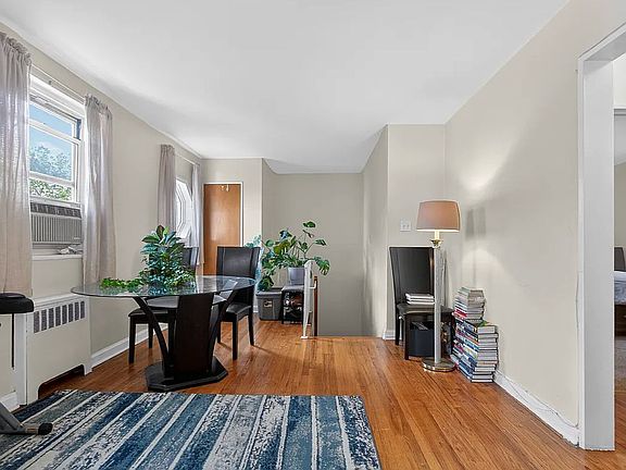 4th image of 131-57 234th St #2A