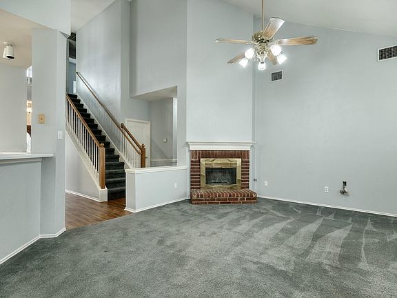 4th image of 2923 Winchester Dr
