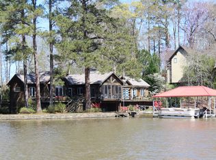 151 Lake Pines Cir, Jackson, GA 30233