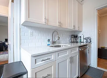 Rented by Rita S Citrin, LREB