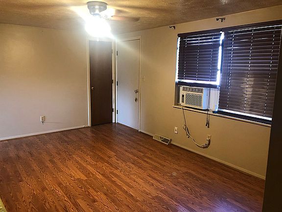 5th image of 421 Kingsley Ave