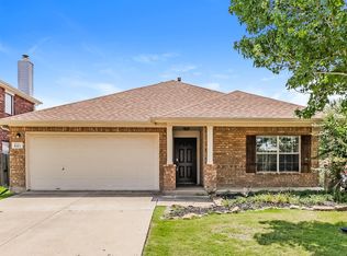 501 Pinto Ln, Forney, TX 75126