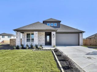 111 Chinkapin Oak, Castroville, TX 78009