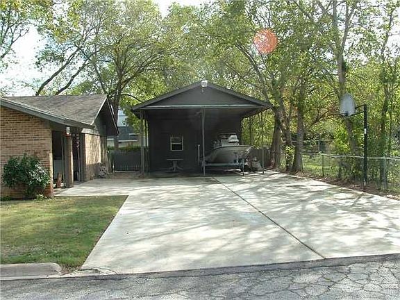 2nd image of 603 Cypress St
