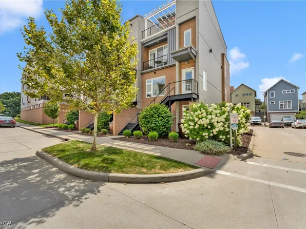 5861 Father Caruso Dr, Cleveland, OH 44102