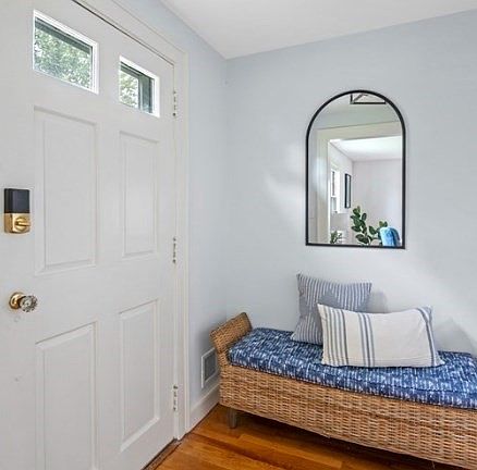 5th image of 24 Hereford Rd