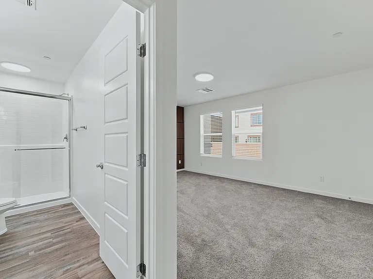9673 Horseshoe Canyon St — Photo 32