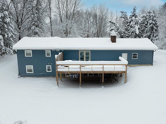 4th image of 1871 Grand River Dr NE