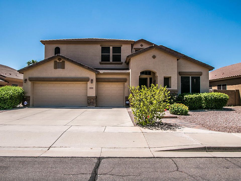 2nd image of 2624 S Parrish
