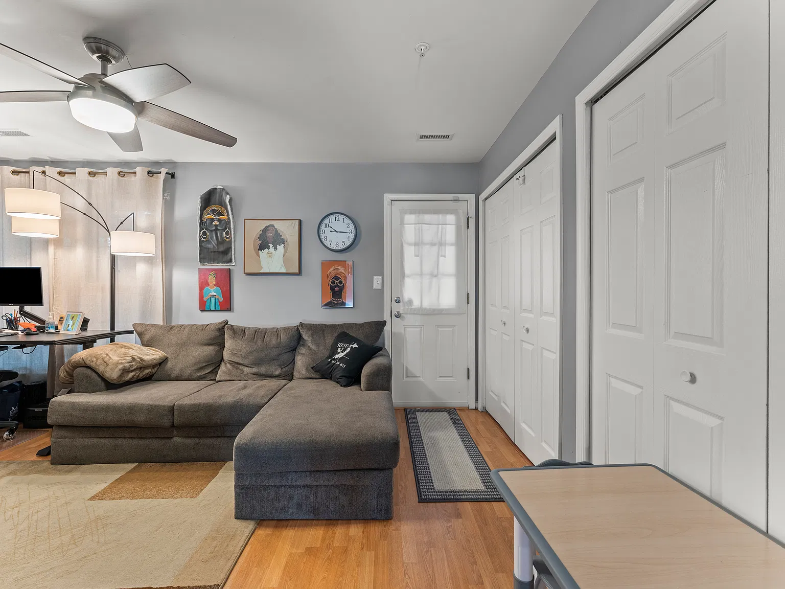 3 bed, 2.5 bath, 1736 sqft, $3,200 — Photo 4