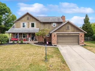 7212 Pineview Dr, Englewood, OH