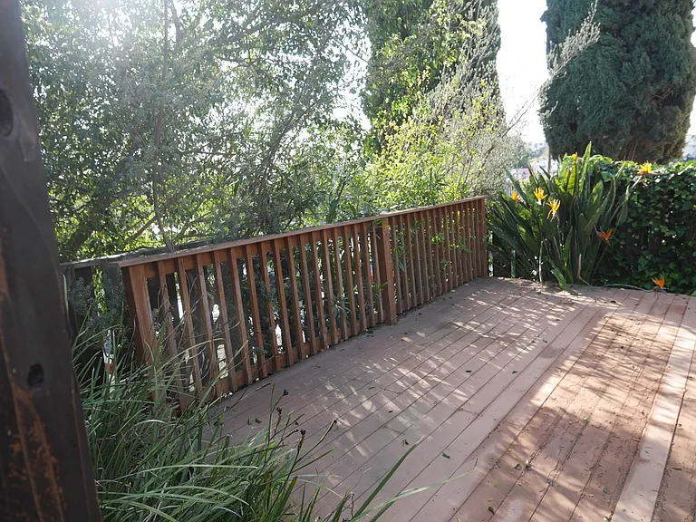 2419 W Sunset Blvd — Photo 2