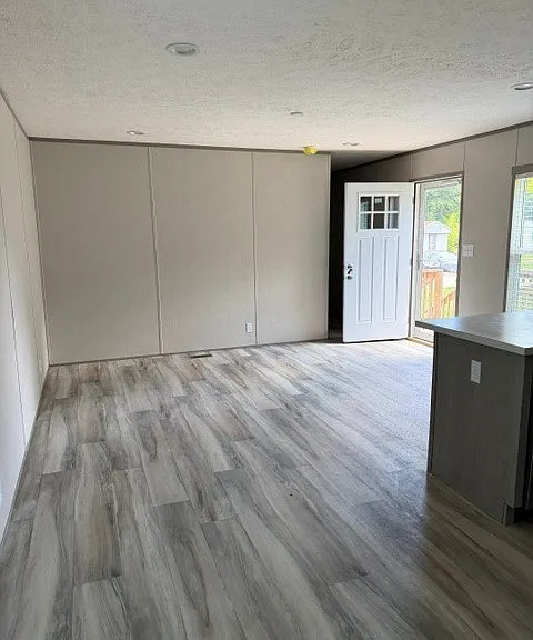 848 King Richard Dr — Photo 5