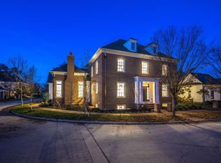 2 S Ealy Xing S, New Albany, OH 43054