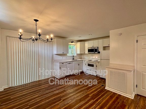5th image of 3801 Mission View Ave #A