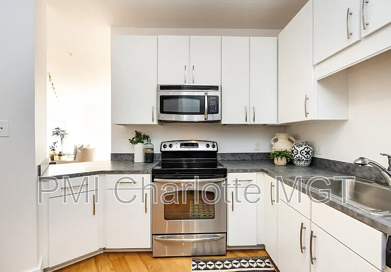 1600 Fulton Ave #204 — Photo 14