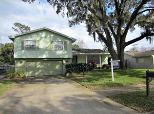 2637 Applewood Dr, Titusville, FL 32780