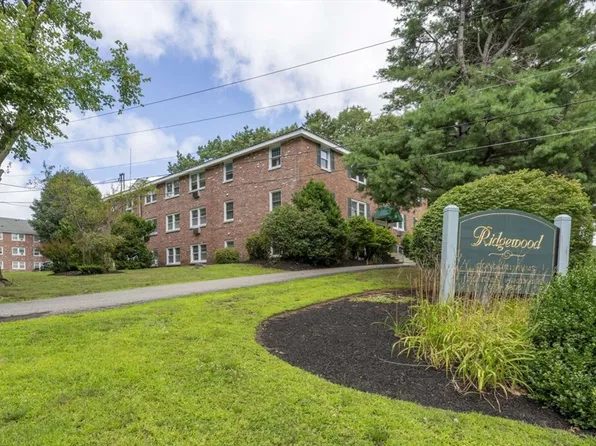 272 Pearl St APT 8, Gardner, MA 01440