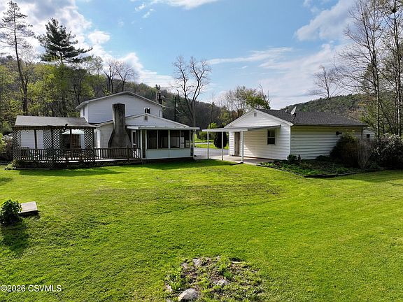3rd image of 218 Beach Glen Rd