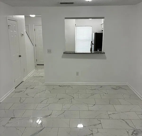 5640 Ansley St #206 — Photo 4