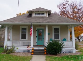 1422 S 14th St, Burlington, IA 52601
