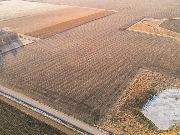 4th image of Yale Ave