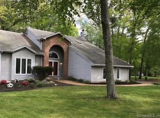 26 Merriman Rd, Windsor, CT 06095