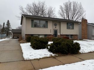 905 19th St SE, Rochester, MN 55904