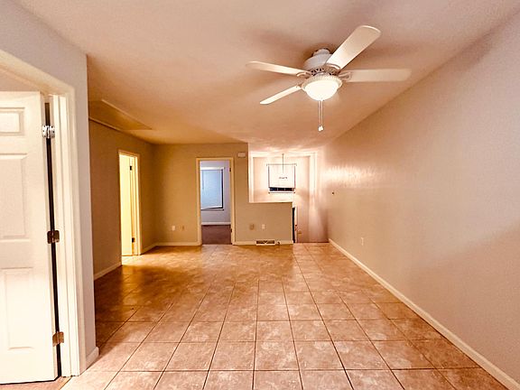 79 Conewago Dr - Din Rm & Liv Rm