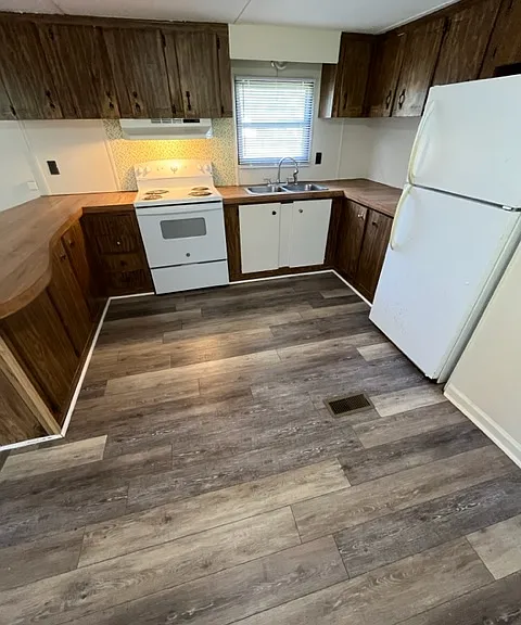 116 Green Ave — Photo 5