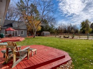 8130 Meadowdale Ct, Niwot, CO 80503