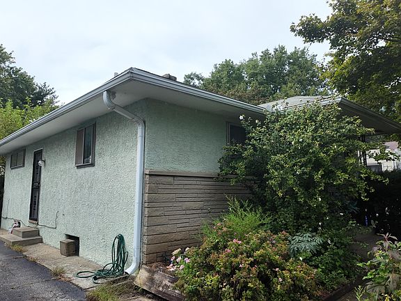 3rd image of 1199 Miller Ave