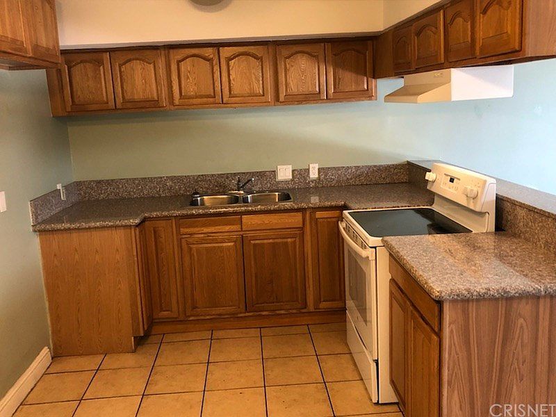 1st image of 6730 Vineland Ave APT 2