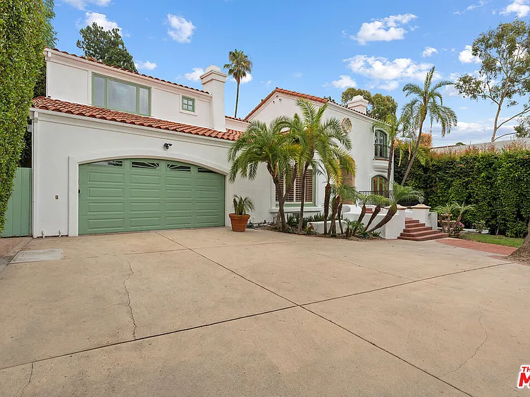 1200 N Doheny Dr — Photo 6