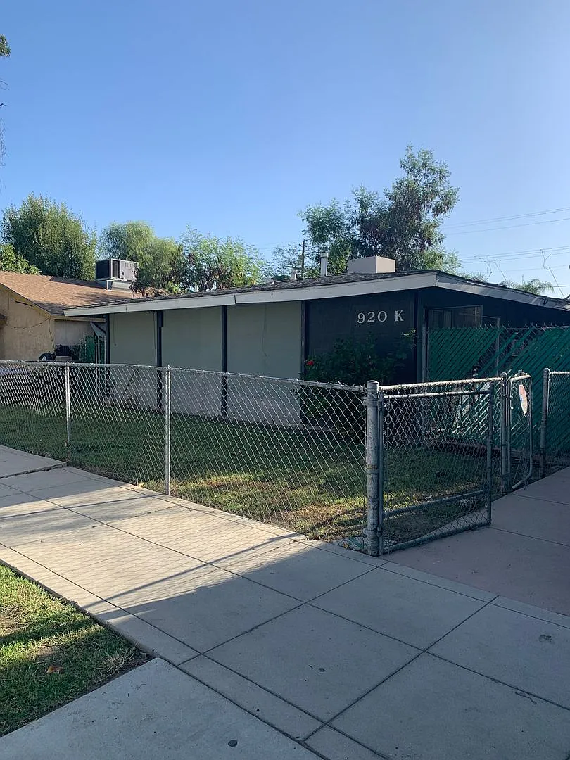 920 K St — Photo 1
