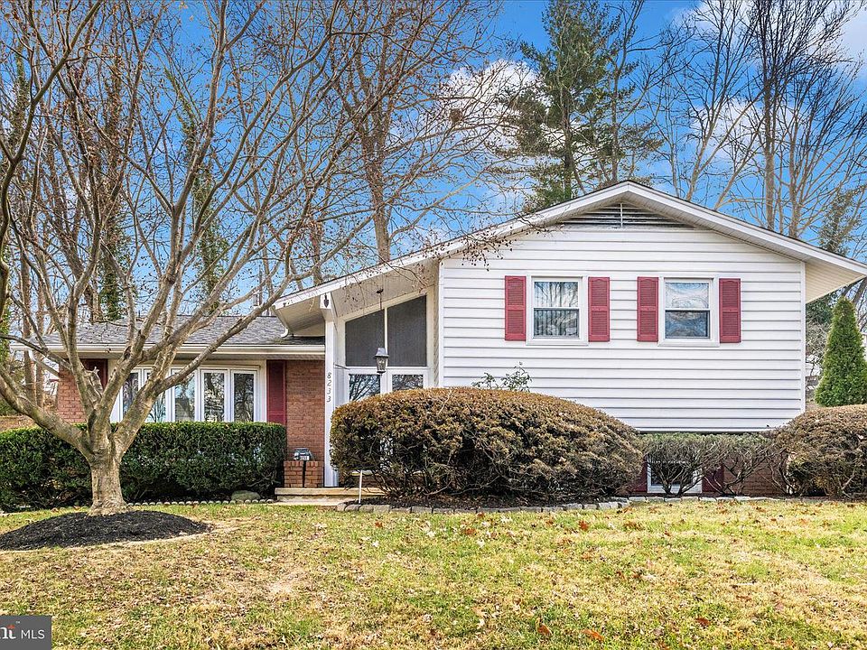 1st image of 8233 Streamwood Dr