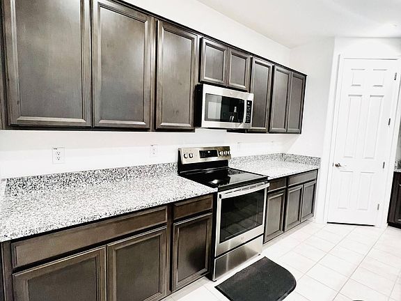 3rd image of 1724 E Brandon Dr