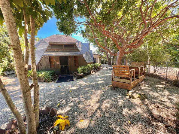 200 Cuba Rd, Tavernier, FL 33070