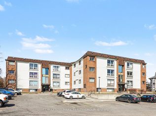 898 Elmsmere Rd #2, Ottawa, ON K1J7T6