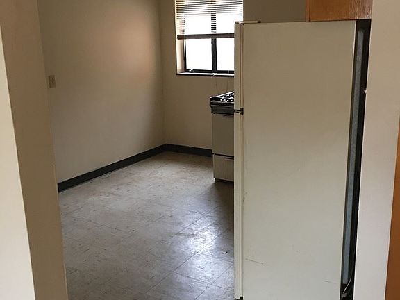 4th image of 7307 Brookside Dr APT 6