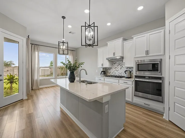 602 Sandy Bay Ln — Photo 6