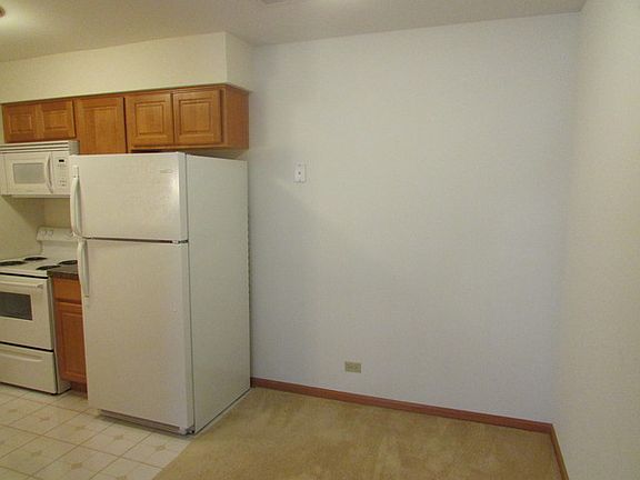 5th image of 9401 Melvina Ave APT A4